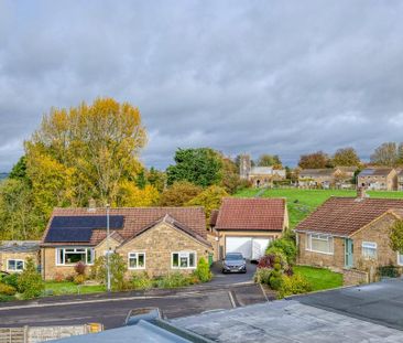 4 bedroom chalet to rent - Photo 1