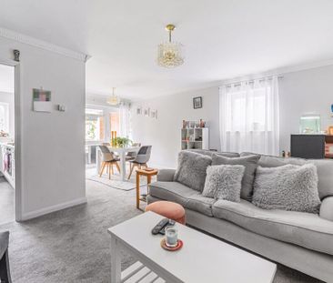 Filmer Grove, Godalming, GU7 - Photo 1