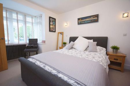 3 bedroom detached house to rent - Photo 5