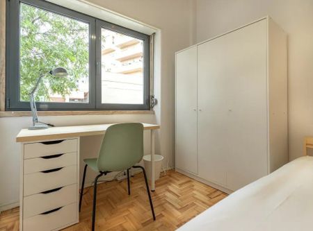 Rua da Beneficência, Lisbon, Lisbon 1600-019 - Photo 4