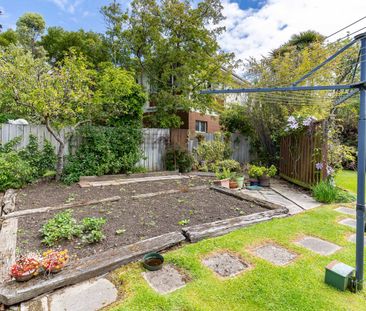 Stunning property in Saint Clair - Photo 6