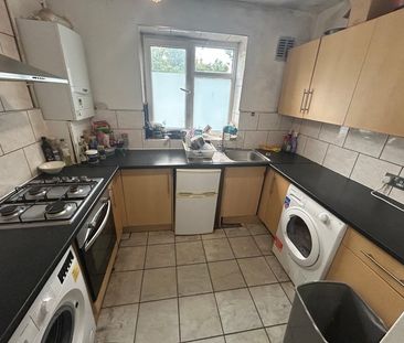 Room in a Shared Flat, Edith House, W6 - Photo 4