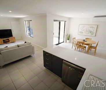 4x2 House in Ellenbrook with Stunning Conservation Views! - Photo 3