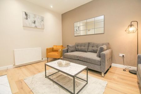 5 bedroom terraced house to rent - Photo 2