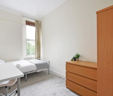 Student Apartment 5 bedroom, Broomhill, Sheffield - Photo 2