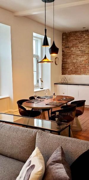 Appartement spacieux 2 chambres dans le Vieux-Montréal - Photo 1