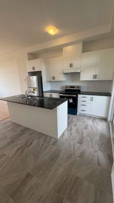 For Lease - 103 Inverary Crescent, Vaughan, Ontario - Photo 1