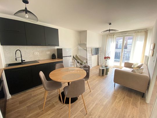 APPARTEMENT DE 2 PIECES A LOUER MEUBLÉ A PLAISIR - CENTRE-VILLE - Photo 1