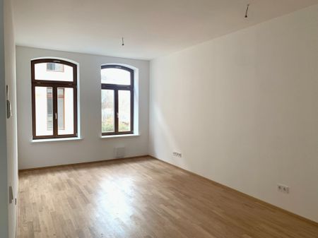 Hochwertiges Zuhause im sanierten Altbau: 2 Zimmer, Balkon & Wanne - WE05 - Photo 4