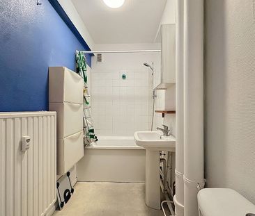 Location Appartement 1 pièce 32m² - Photo 2