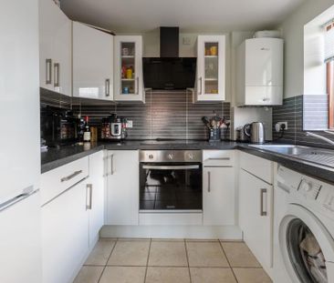 2 bedroom flat to rent - Photo 3