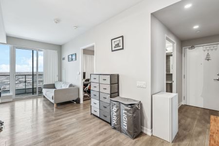 For Lease - 898 Portage Parkway Unit# 2211, Vaughan, Ontario - Photo 4