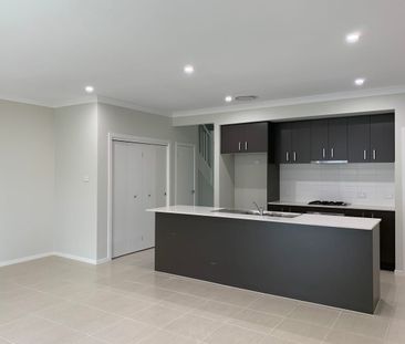 QUALITY HOME WITH ROOM TO MOVE! - Photo 6