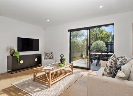 Seaside Serenade - Photo 2