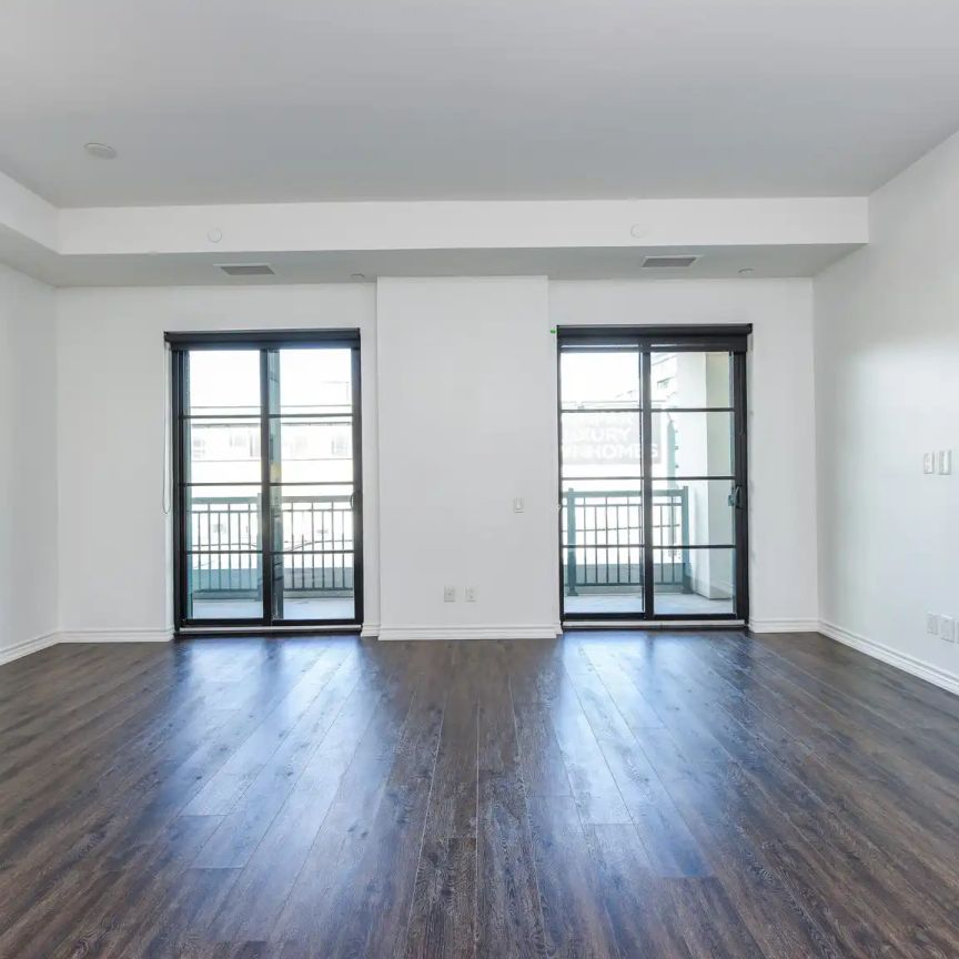 Kingsway Village Square on Prince Edward — 309 - Photo 1