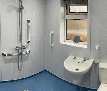 3 bedroom terraced house to rent - Photo 6