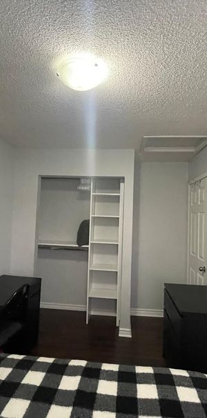 For Lease - 54 Carrie Crescent Unit# Room, Brampton, Ontario - Photo 1