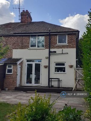 3 bedroom semi-detached house to rent - Photo 1