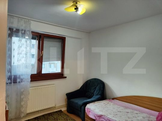 Apartament de inchiriat, 2 camere decomandat, mobilat și ut - Photo 1