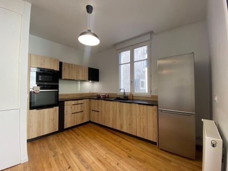 Location Appartement 3 pièces Meublé 59m² PAU 64000 - Photo 4