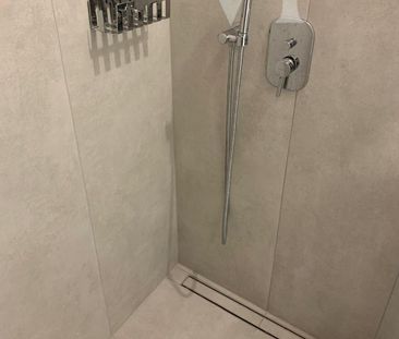 Anspruchsvolle, frisch renovierte Wohnung im Herzen der Innenstadt ... - Photo 1