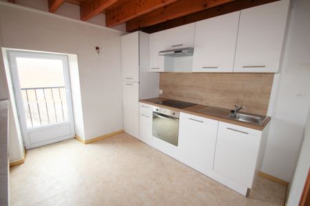 Location Appartement 3 pièces 72m² DECIZE 58300 - Photo 2