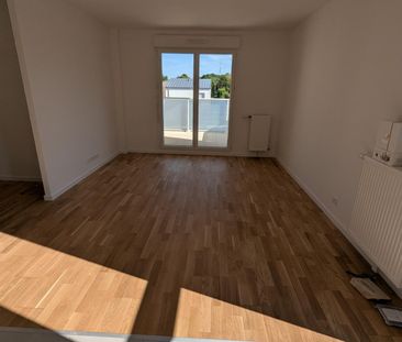 location Appartement T3 DE 62.6m² À ELANCOURT - Photo 2