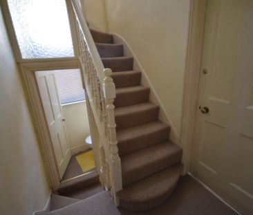 3 Bedroom House To Rent in Town Centre - £1,455 pcm Tenancy Info - Photo 1