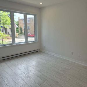 Très beau 5 ½ à louer, 1782 Ste-Hélène, Longueuil. Voisinage paisible. 2 050 $/mois. - Photo 2