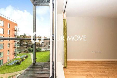 1 bedroom flat to rent - Photo 2