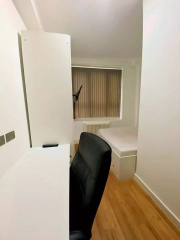 Ensuite - Photo 2