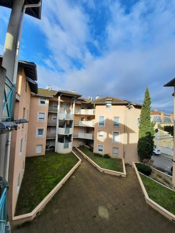 Centre ville Bourgoin Jallieu Appartement type 3 - Photo 3