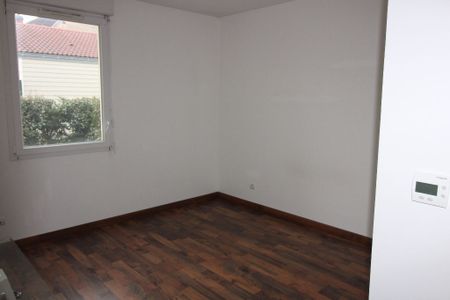 Location Appartement 2 pièces 45m² - Photo 3