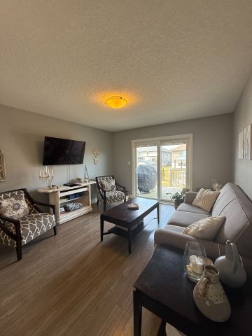 For Lease - 5 MCINTOSH Crescent, Quinte West, Ontario - Photo 2