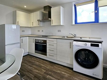 2 bedroom apartment to rent - Photo 4