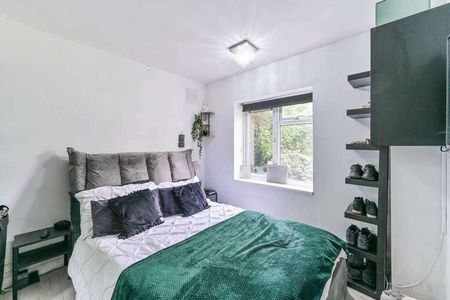 Courtney Crescent, Carshalton Beeches, SM5 - Photo 3