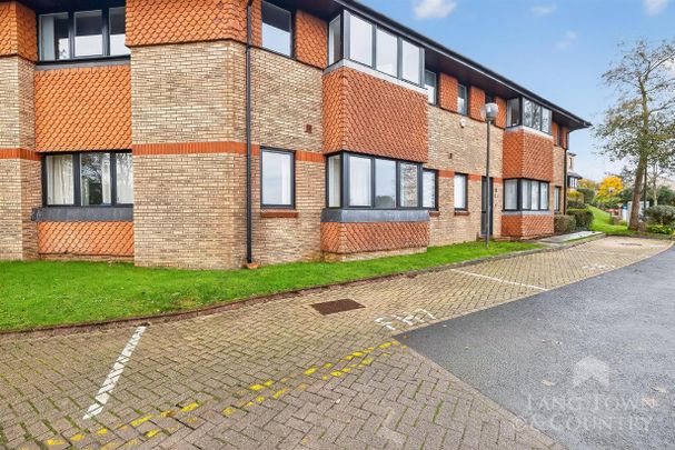 Foliot House, Budshead Road, Crownhill, Devon - Photo 1