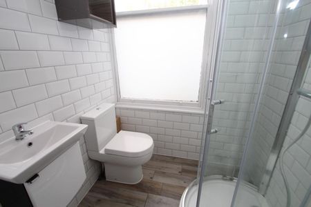 1 bedroom studio apartment to rent - Photo 4