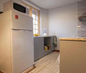 Room in a shared 3-bedroom apartment for rent in Porto. - Photo 5