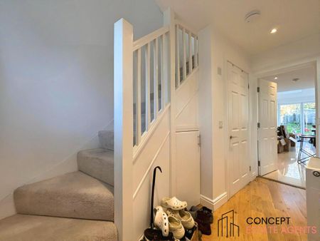 4 bedroom terraced house to rent - Photo 4