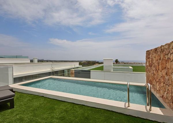 Luxury Detached House for rent in Santa Eulària des Riu, Spain