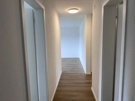 3 1/2-room apartment, 1st floor middle - Photo 4