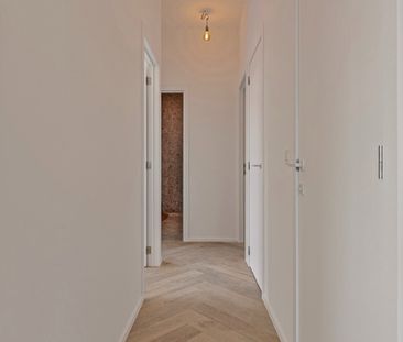A4. Gerenoveerd penthouse appartement met luxeafwerking en terras - Photo 2