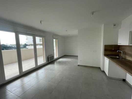 Location Appartement 1 pièce 31m² MONTPELLIER 34000 - Photo 1