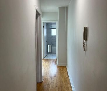 À louer - Appartement 3.5 rénové pour novembre 2025 - Photo 4