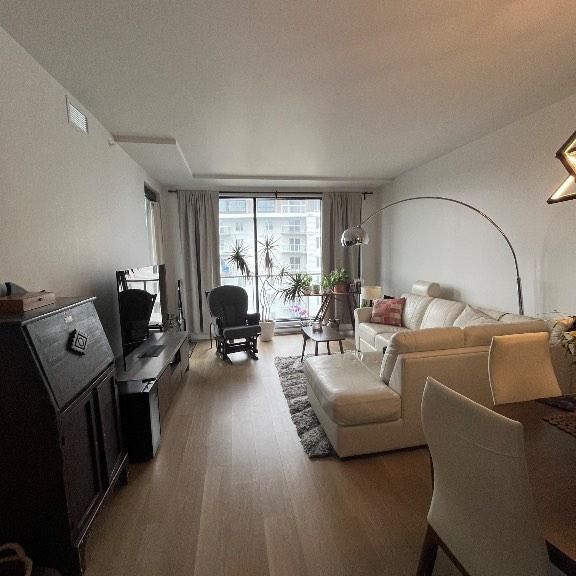 3 1/2 à louer avec stationnement intérieur - Photo 1