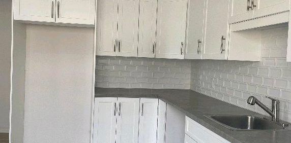 Logement 5 1/2 - Rénové au goût du jour - Photo 2