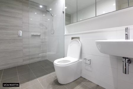 MGM MARTIN - MODERN 2-BEDROOM APARTMENT - Photo 3