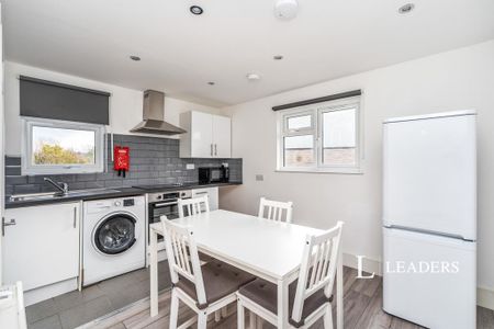 1 bedroom flat to rent - Photo 5