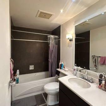 1 Room + Private Bathroom in a 2B/2B Coal Harbour - Photo 4